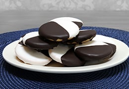 Half moon cookies 260x180