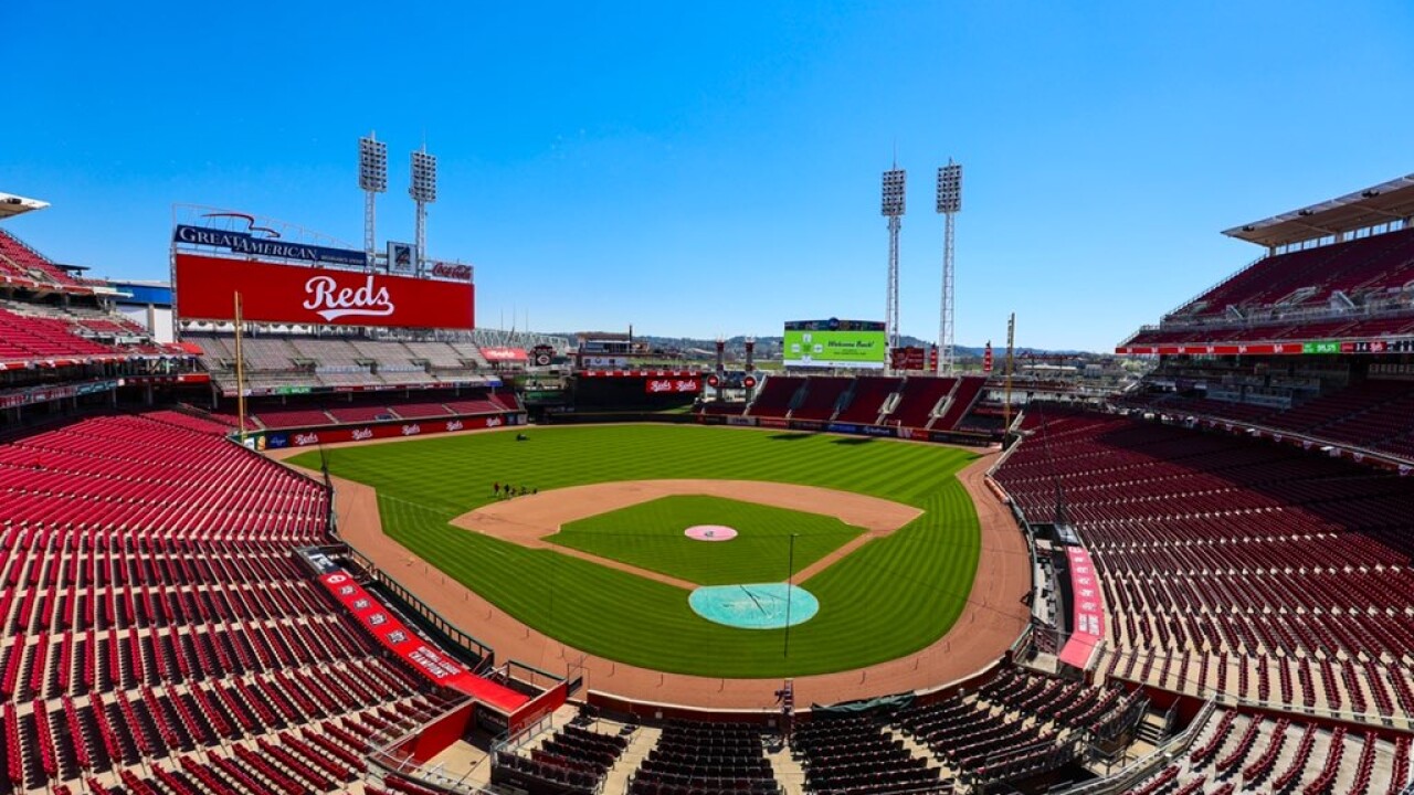 cincinnati reds field